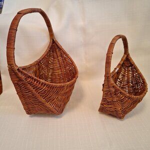 Set of 2 Vintage Hanging Baskets